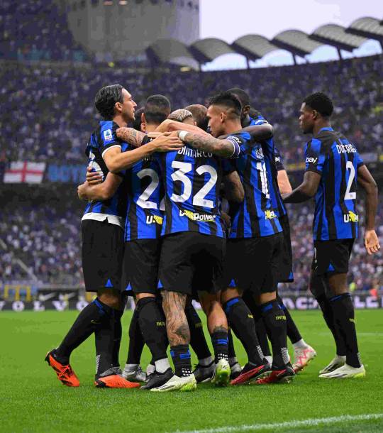 FC Internazionale v AC Milan - Serie A TIM
San Siro, Inter, Inter Milan, Football, Soccer
MILAN, ITALY - SEPTEMBER 16: Henrikh Mkhitaryan of FC Internazionale celebrates with teammates after scoring their team's first goal during the Serie A TIM match between FC Internazionale and AC Milan at Stadio Giuseppe Meazza on September 16, 2023 in Milan, Italy. (Photo by Mattia Ozbot - Inter/Inter via Getty Images)